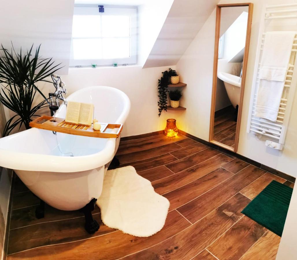 "Le Savannah" - Jacuzzi - A 3Min Du Zoo De Beauval Saint-Aignan  Exterior photo